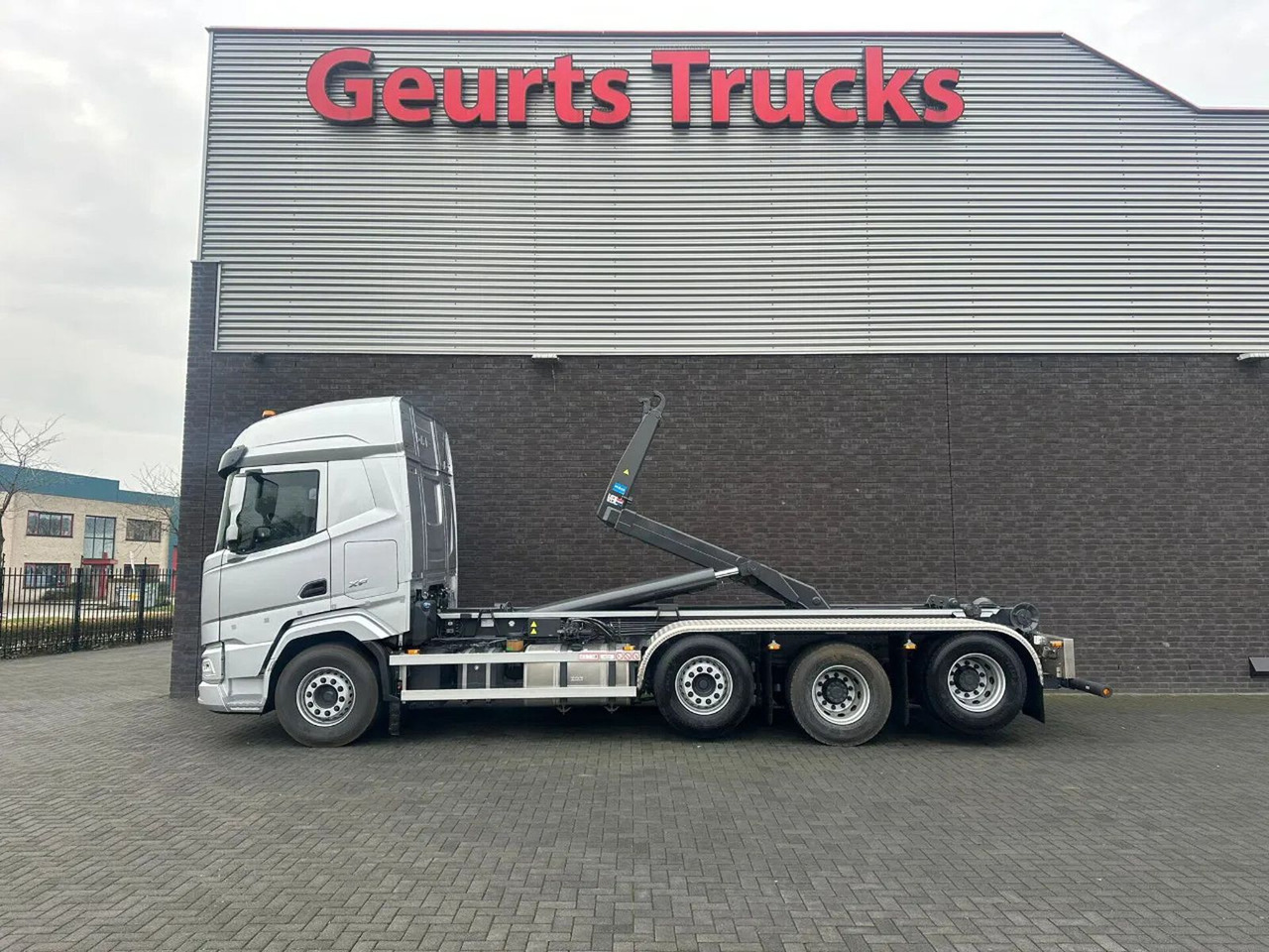 DAF XF 530 8X2